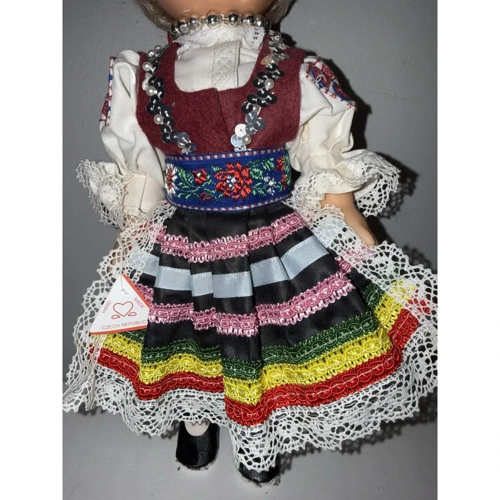 Beautiful Antique Lidova  Czech folk Doll Original Outfit